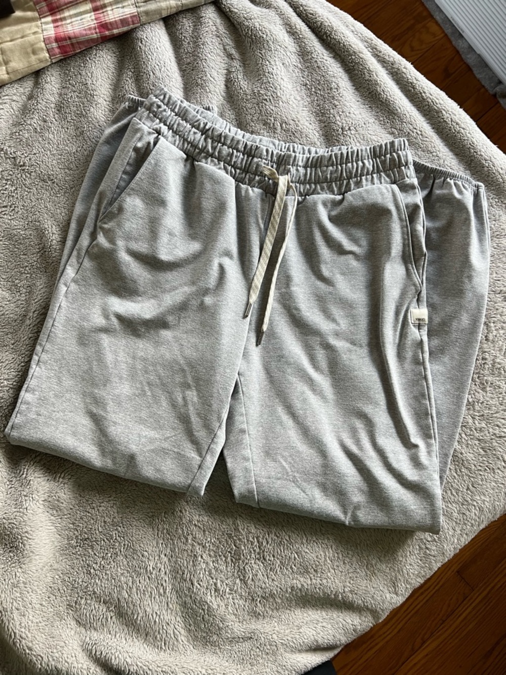 Vuori Women’s Granite Performance Jogger Light Heather Grey XS - Picture 3 of 5